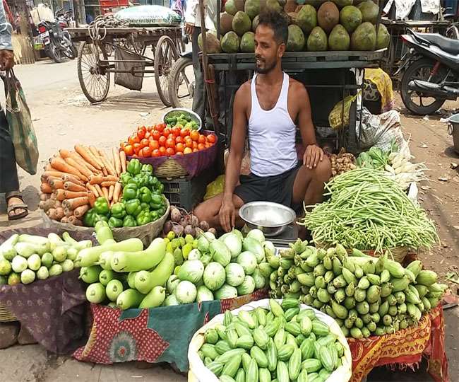 price of vegetable increasing day by day lady finger price reached up to 50 rupees