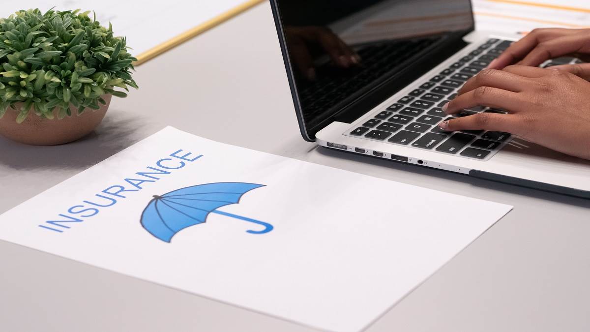 https://www.jagranimages.com/images/newimg/05072022/05_07_2022-insurance_pexels_1_22864324.jpg