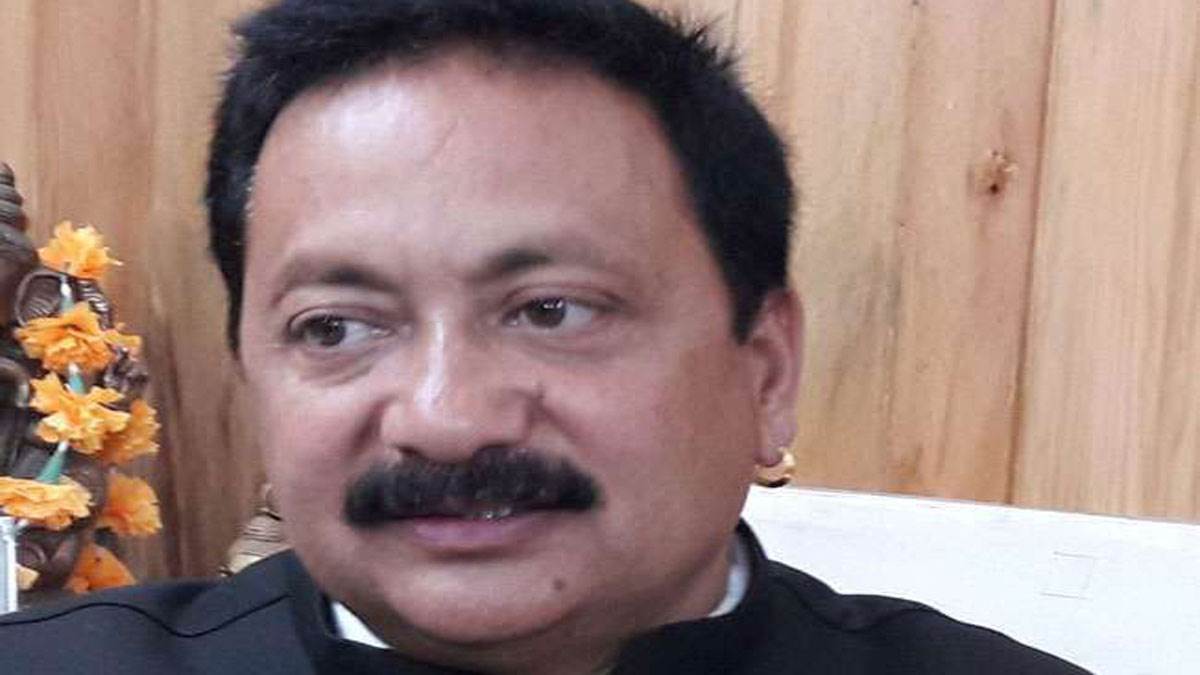 uttarakhand congress crisis state president karan mahra advice to harish rawat and pritam singh stay control in statements