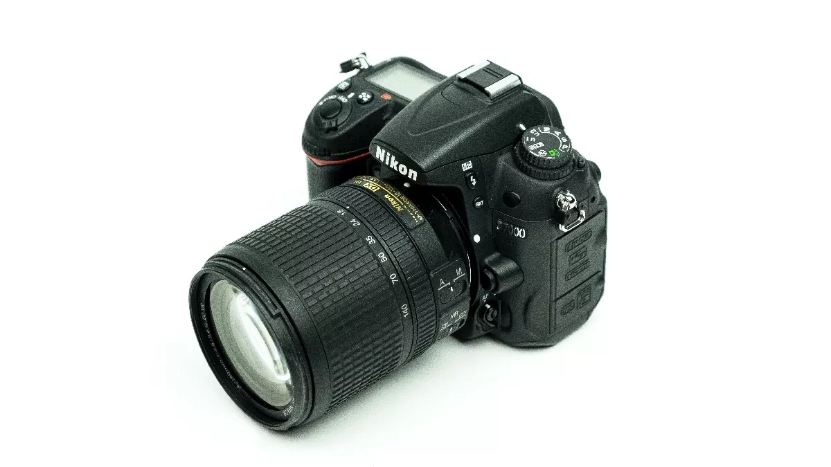 ऑफर्स की बाढ़ में बहे Nikon Cameras के दाम! Amazon पर 37 हजार की तगड़ी छूट पर खरीदने के लिए तांता