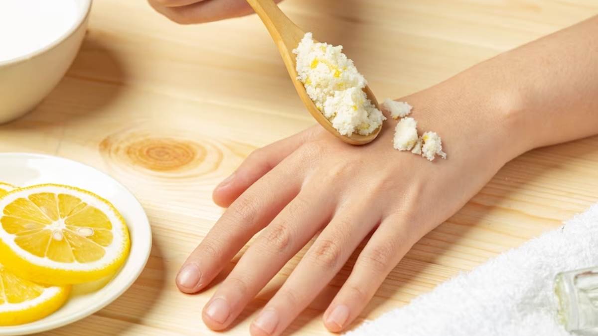 https://www.jagranimages.com/images/newimg/05072023/05_07_2023-homemade_hand_scrub_23461757.jpg