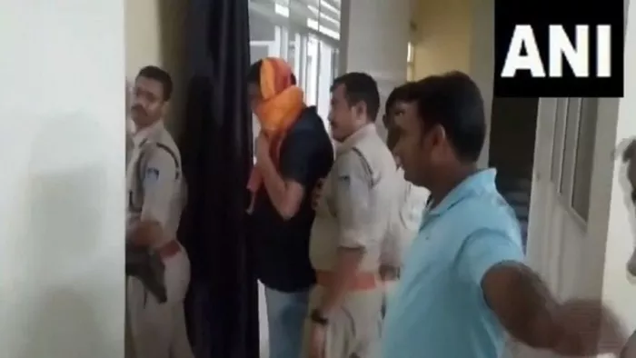 आदिवासी युवक पर पेशाब करने वाले प्रवेश शुक्ला पर लगा NSA