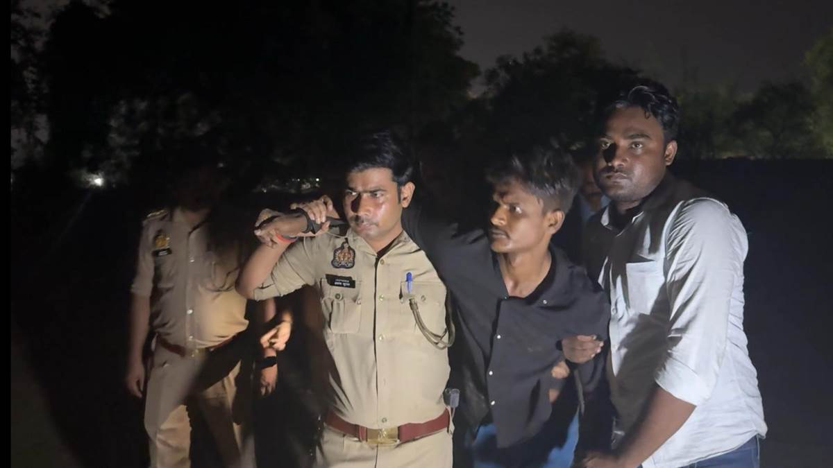 chain snatcher arrested after police encounter in varanasi news