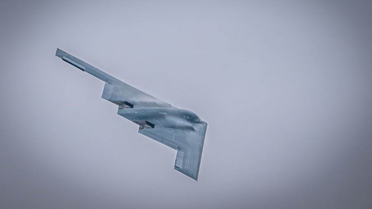 https://www.jagranimages.com/images/newimg/05072025/05_07_2025-b-2_bomber_missing_23975674.jpg