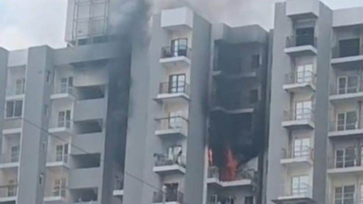 ncr fire in greater noida flat due to ac short circuit contained