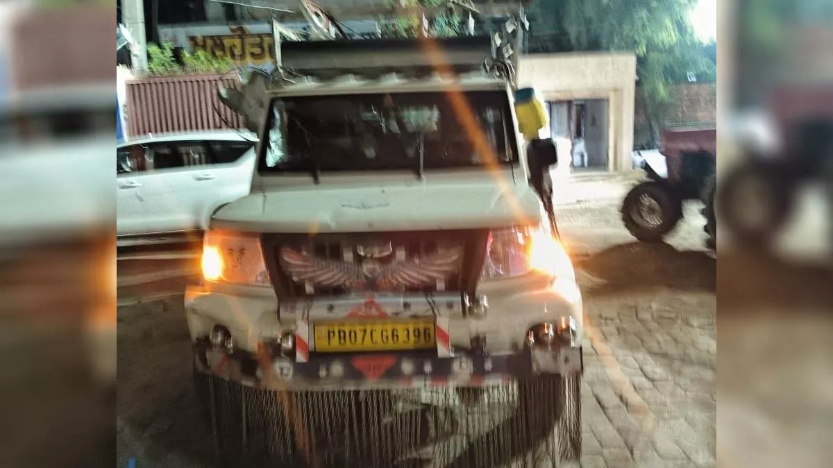 होशियारपुर में बड़ा हादसा, 30 मजदूरों से भरी पिकअप नहर में गिरी; किशोर की मौत