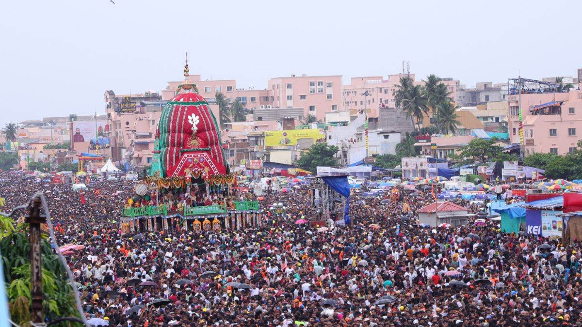 https://www.jagranimages.com/images/newimg/05072025/05_07_2025-jagannath_rath_yatra_6_23976331.jpg