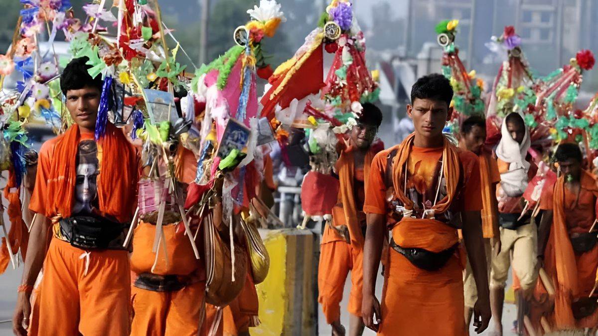 https://www.jagranimages.com/images/newimg/05072025/05_07_2025-kanwad_delhi_traffic_diversion_23976362.jpg