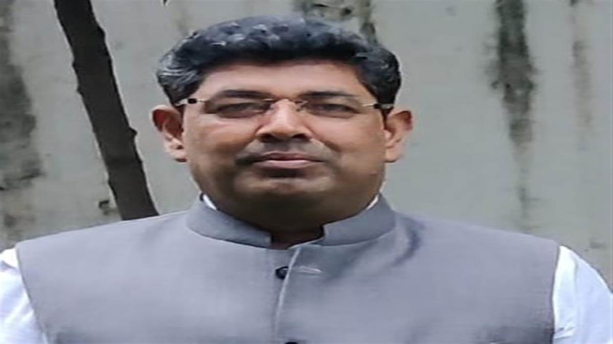 डा.मुन्ना तिवारी साकेत कालेज के नए प्राचार्य - new principal of dr. Munna  tiwari saket college - Uttar Pradesh Faizabad General News