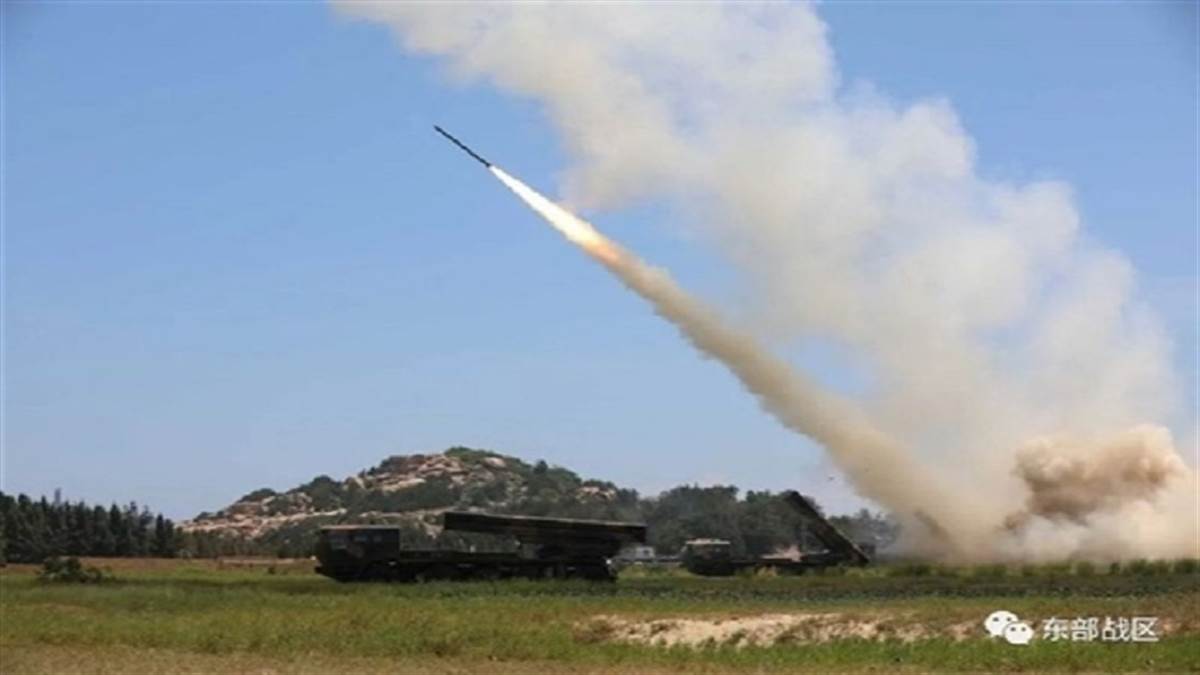 China Taiwan Tension: ताइवान के समुद्र में बरस रही आग, आकाश में गुजर रही मिसाइलें; छह स्थानों पर चल रहा है चीन का सैन्य अभ्यास