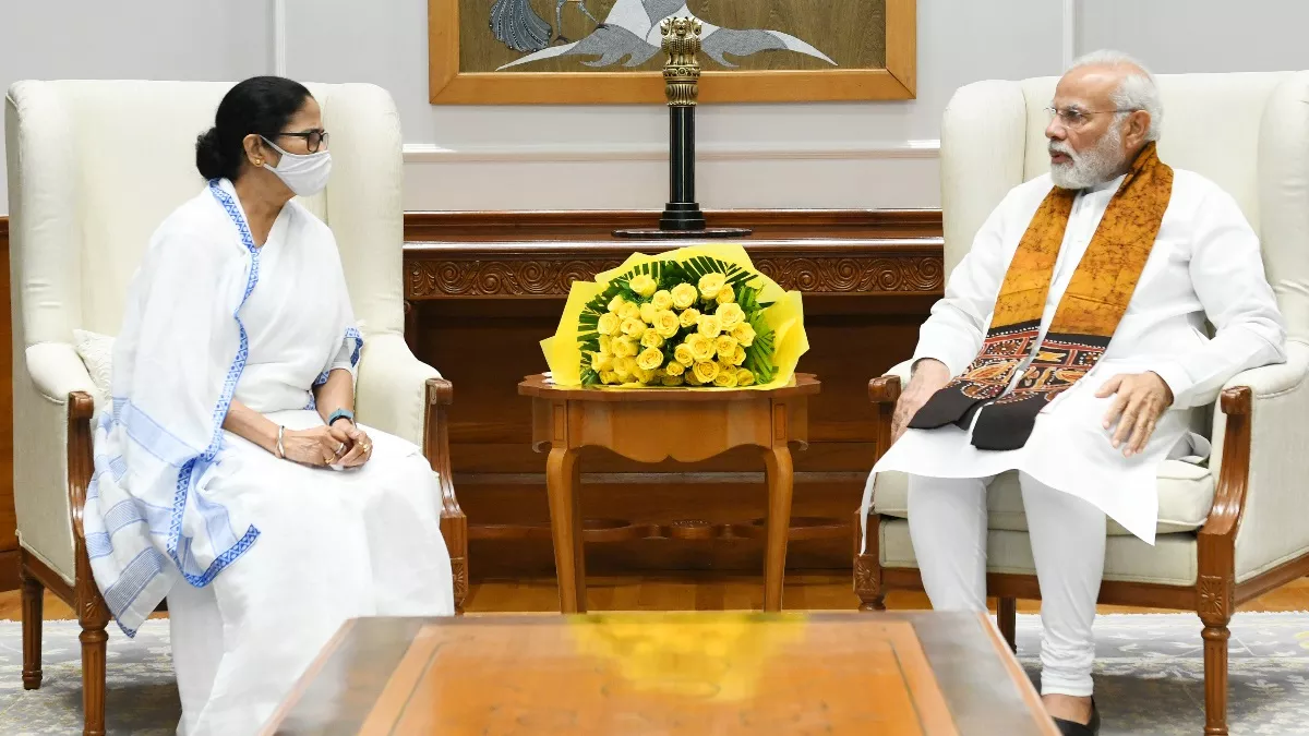 Mamata Banerjee met PM Modi: ममता बनर्जी ने पीएम मोदी से मुलाकात की; 45 मिनट तक चली बैठक, इन मुद्दों पर हुई बात