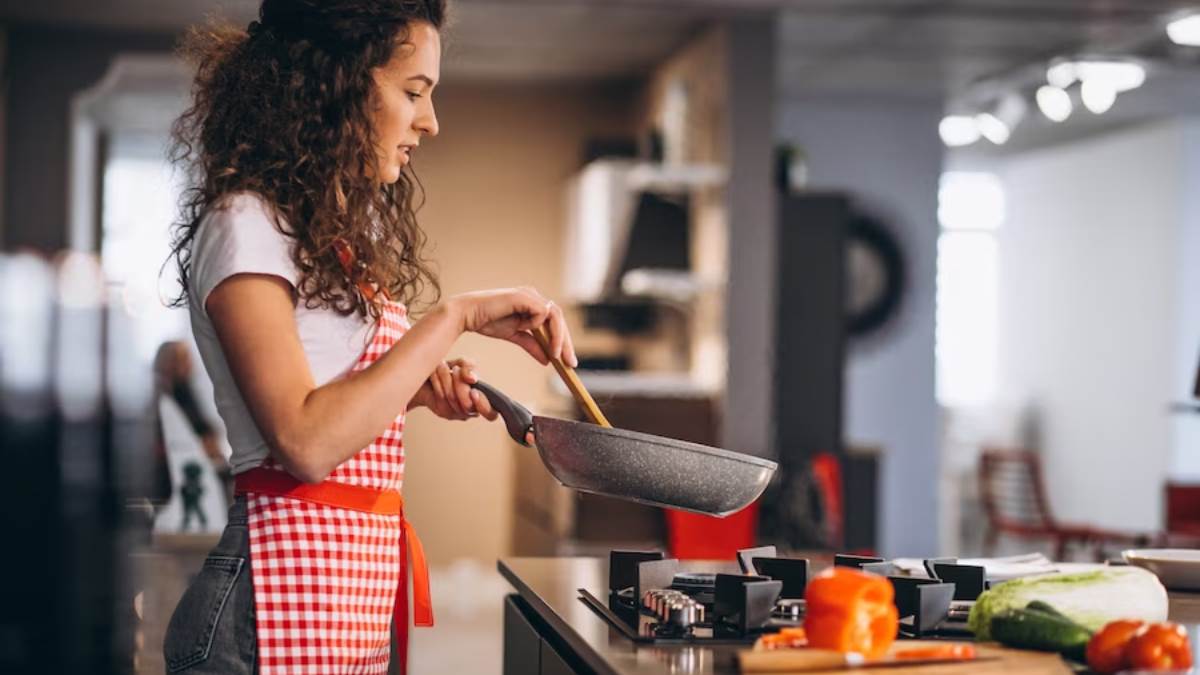 https://www.jagranimages.com/images/newimg/05082023/05_08_2023-cooking_oil_23492322.jpg