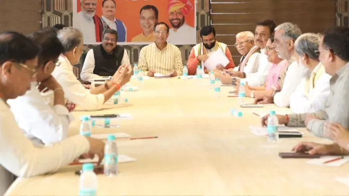 Haryana Politics: कांग्रेस का कैप्टन कौन? भूपेंद्र या दीपेंद्र हुड्डा। बीजेपी ने उठाए सवाल।