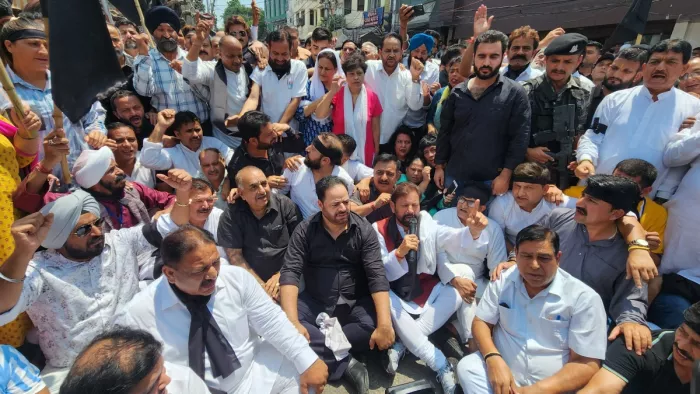 आर्टिकल 370 निरस्तीकरण की वर्षगांठ को कांग्रेस ने बताया काला दिवस।