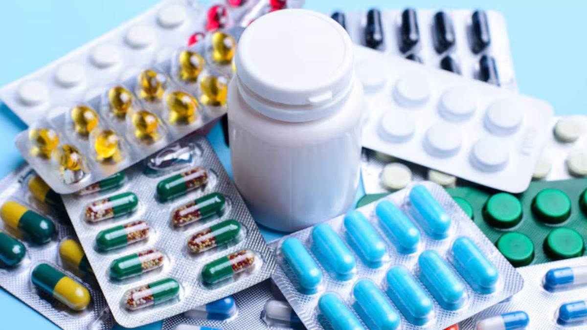 https://www.jagranimages.com/images/newimg/05082025/05_08_2025-antibiotic_resistance_1_24003937.jpg