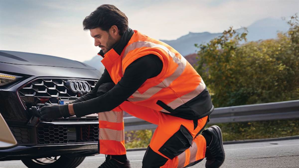https://www.jagranimages.com/images/newimg/05082025/05_08_2025-audi_new_service_020086_24004265.jpg