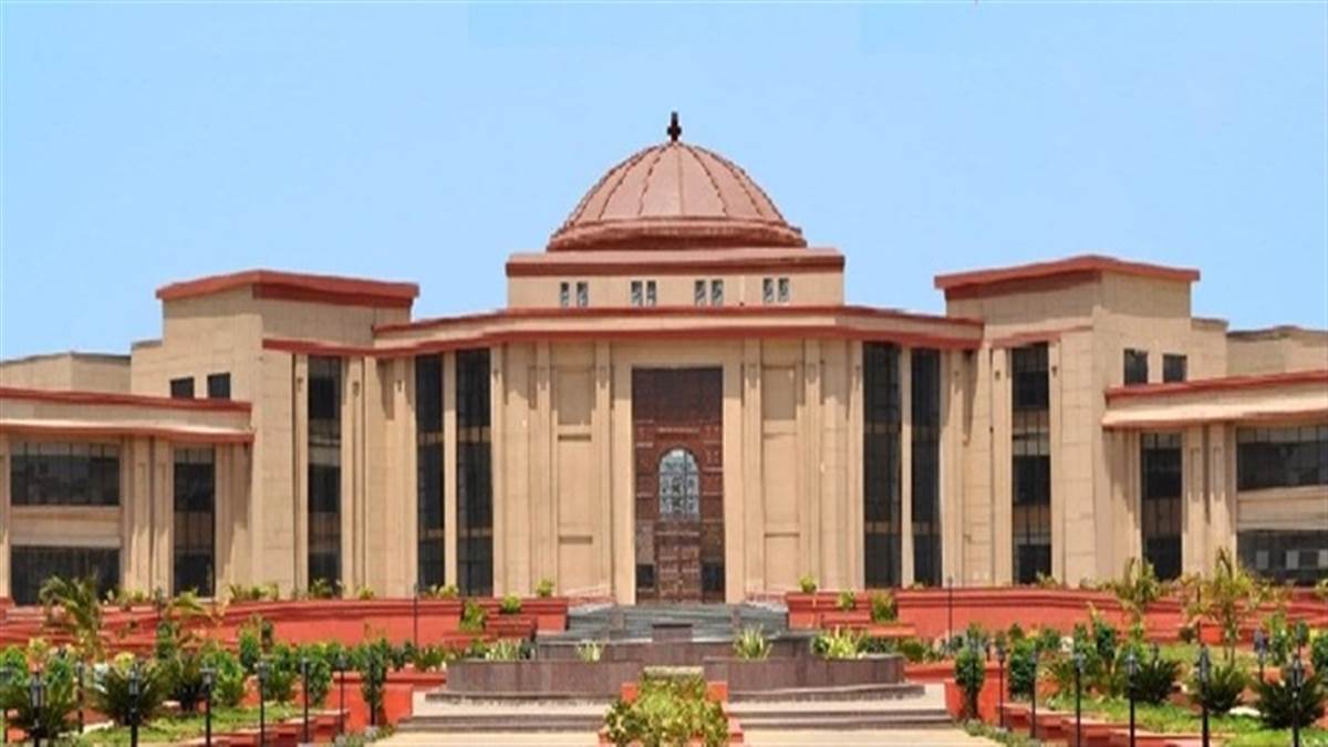 https://www.jagranimages.com/images/newimg/05082025/05_08_2025-chhattisgarh_high_court_24003870.jpg