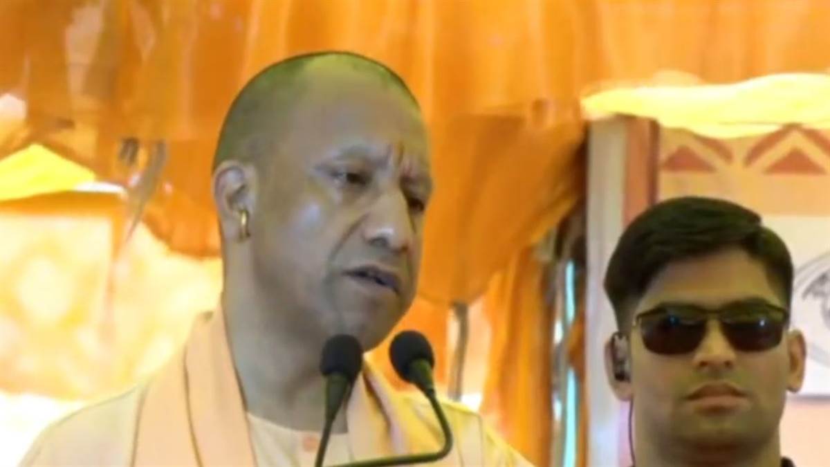 https://www.jagranimages.com/images/newimg/05082025/05_08_2025-cm_in_auriya_24004266_172228829.jpg