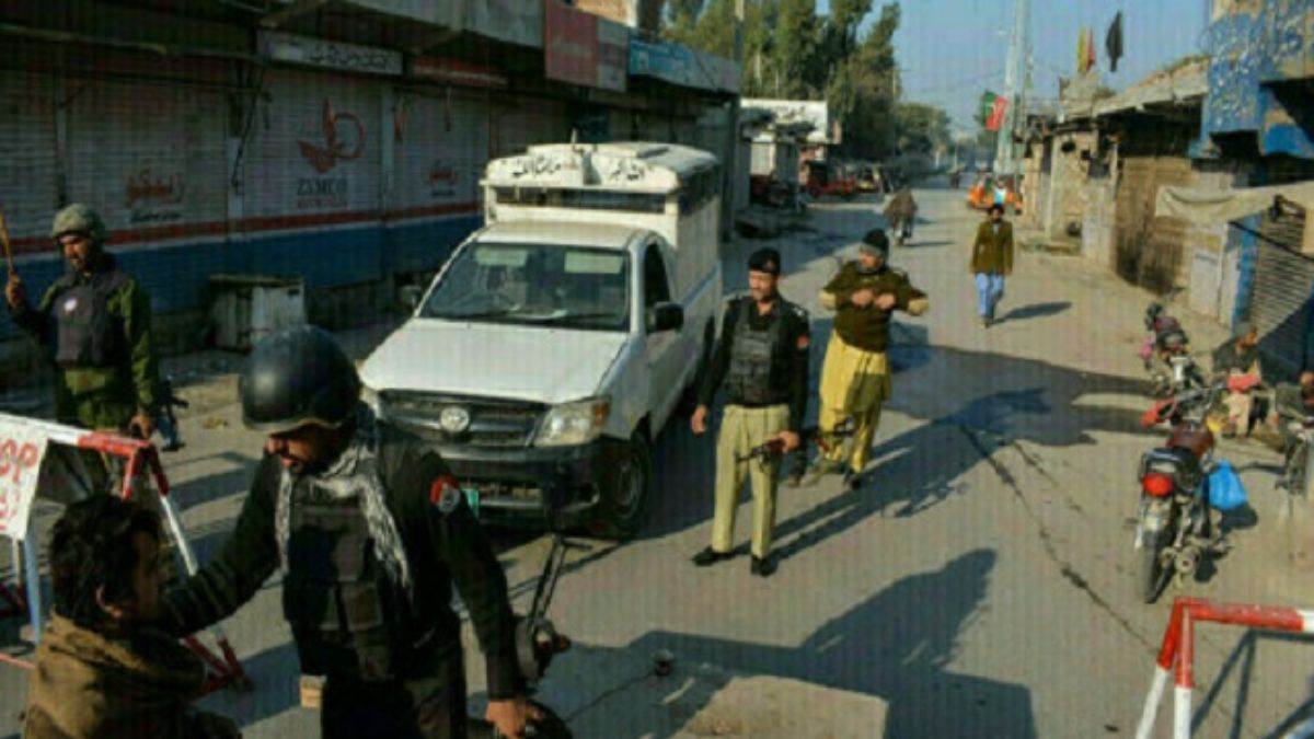 https://www.jagranimages.com/images/newimg/05082025/05_08_2025-drone_attack_on_pakistan_24004356.jpg