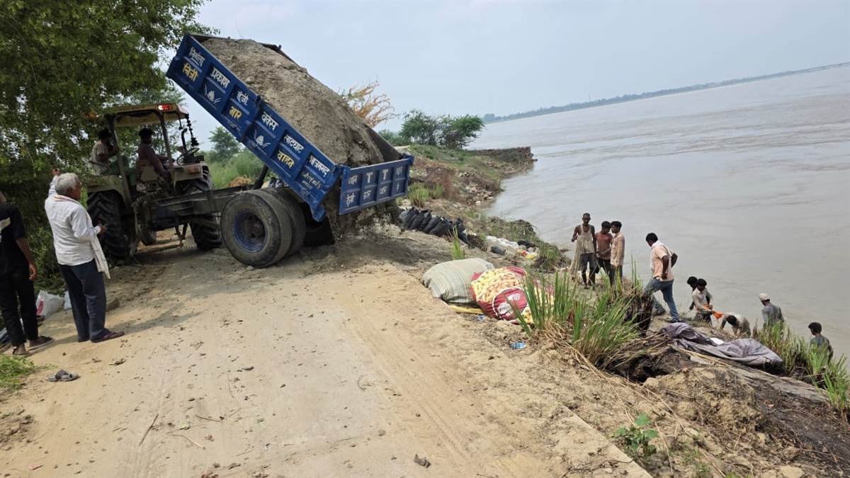 https://www.jagranimages.com/images/newimg/05082025/05_08_2025-flood_mau_24004361.jpg