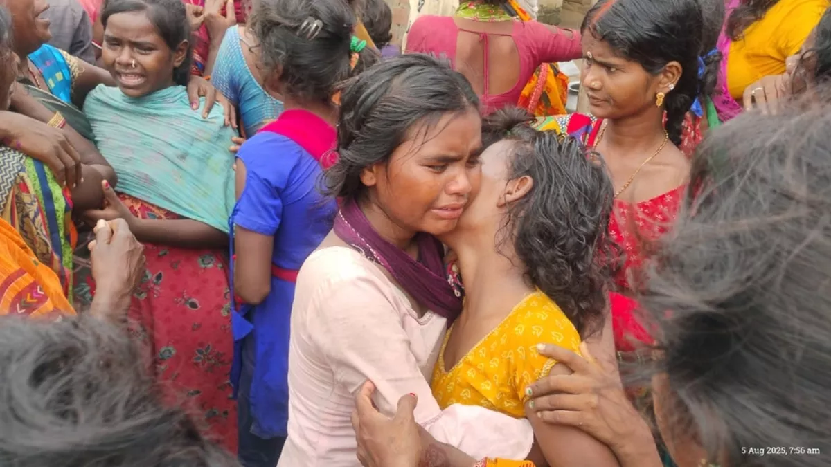 औरंगाबाग में ट्रांसफार्मर पर झूलते तार की चपेट में आने से युवक की मौत