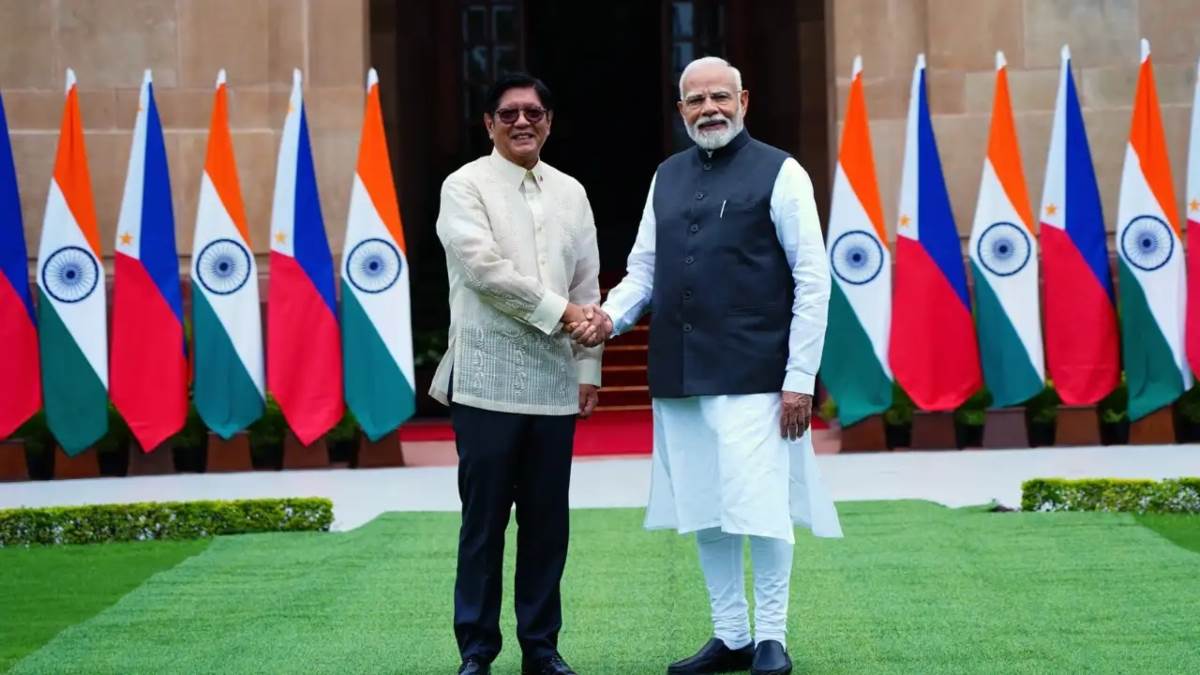 https://www.jagranimages.com/images/newimg/05082025/05_08_2025-india_philippines_24004601.jpg