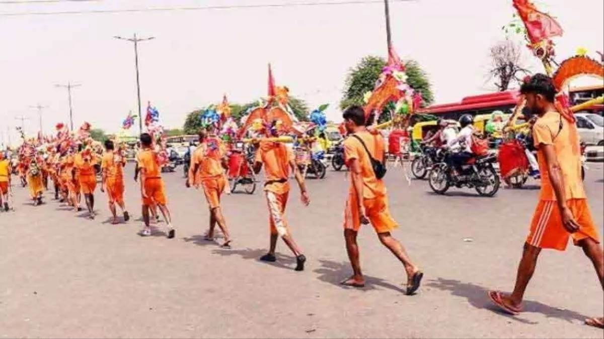 https://www.jagranimages.com/images/newimg/05082025/05_08_2025-kanwad_1_24004796.jpg