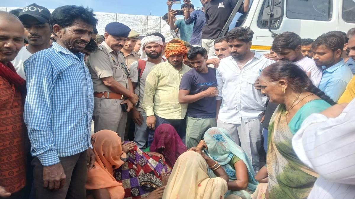 dumper vehicle killed 12 year old student in kaushambi on kanpur varanasi national highway uproar