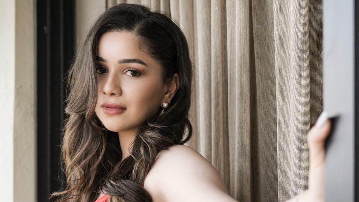 https://www.jagranimages.com/images/newimg/05082025/05_08_2025-sara_tendulkar_photos_24003974.jpg