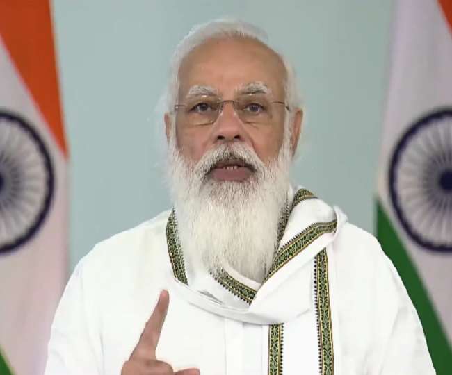 कोरोना महामारी के बीच छात्रों की शिक्षा सुनिश्चित करने के लिए पीएम मोदी ने शिक्षकों की सराहना की