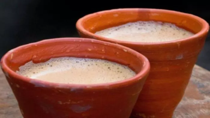 Tea Lover: चाय पीने से शनि का बुरा प्रभाव कम होता है