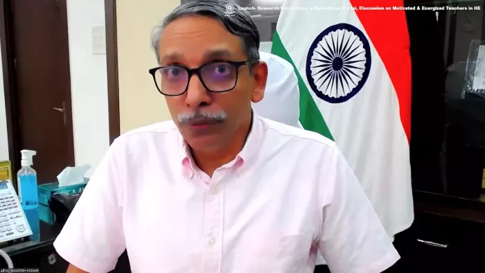 शिक्षक दिवस 2022 पर सेवारत शिक्षकों के लिए रिसर्च ग्रांट व महिलाओं के लिए आरक्षण समेत सिंगल गर्ल चाइल्ड फेलोशिप।