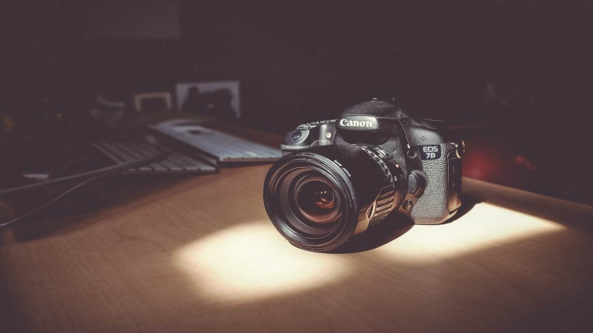 1 लाख से भी कम कीमत में आते हैं ये Canon Cameras, प्रोफेशनल फोटोग्राफर्स भी करते हैं इन पर भरोसा, देखें लिस्ट