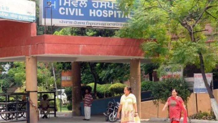 जालंधर के सिविल अस्पताल में जगह-जगह लगे गंदगी के ढेर से मरीज परेशान, फाइल फोटो