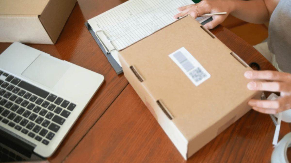 ncr moldy milk cake delivered after ordering online no action taken after complaining