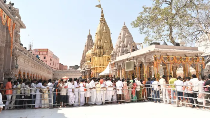 विस्तार के कार्यो में काशी विश्वनाथ मंदिर न्यास करती है दान की धनराशि का उपयोग।