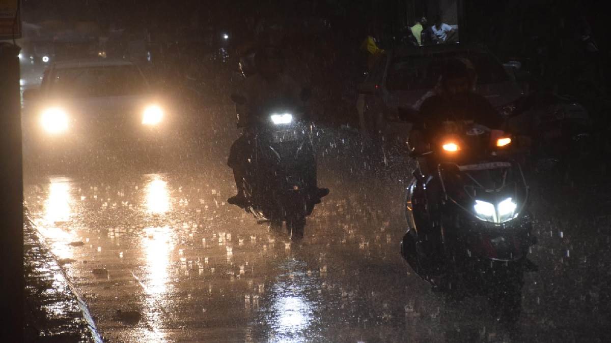 ncr heavy rain start in delhi ncr and peoples are relief of heat