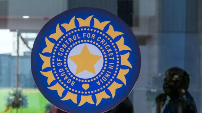 बीसीसीआई को टीम इंडिया के लिए नए मुख्य प्रायोजक की तलाश