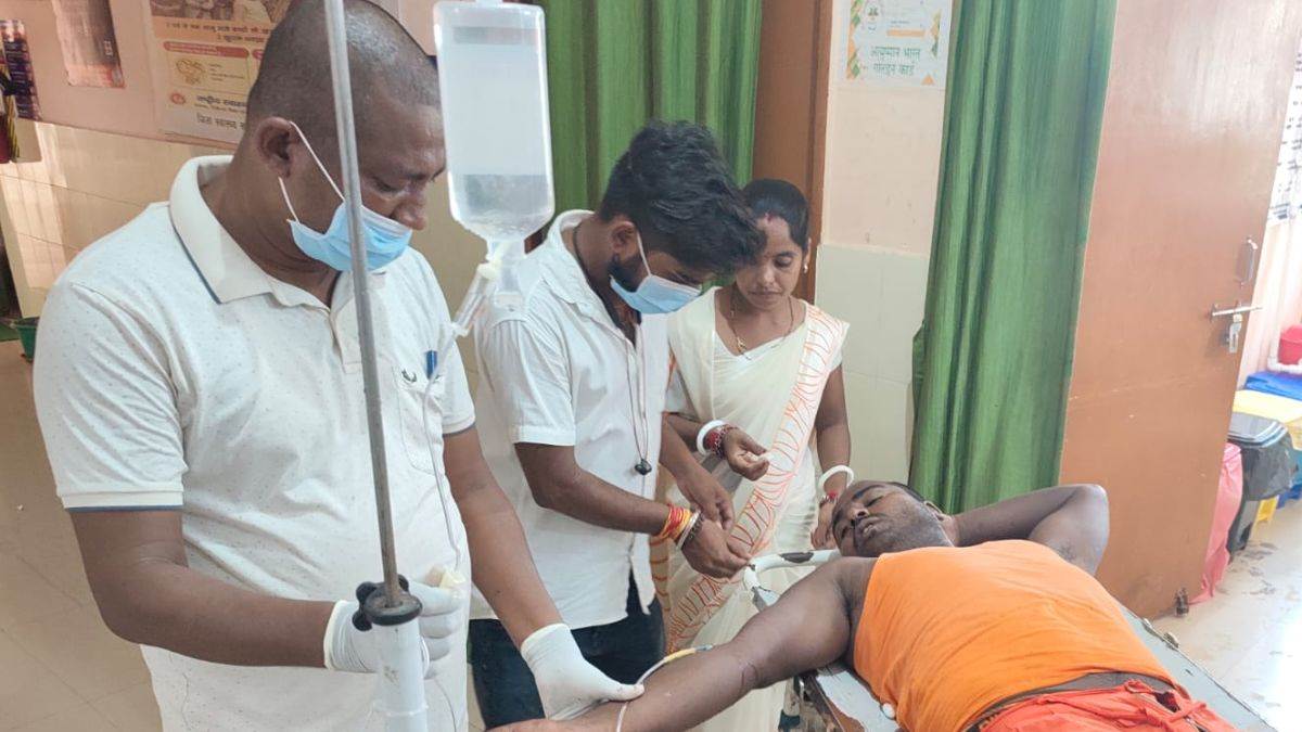 https://www.jagranimages.com/images/newimg/05092025/05_09_2025-deoghar_road_accident_24036883.jpg