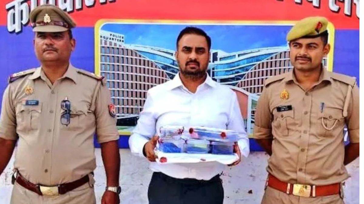 https://www.jagranimages.com/images/newimg/05092025/05_09_2025-fake_ias_officer_saurabh_officer_dainik_jagran__24036454.jpg