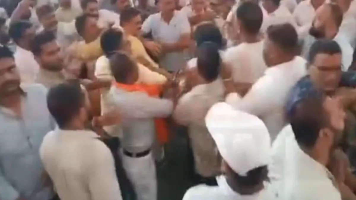 उत्‍तराखंड में कांग्रेस के कार्यक्रम में जूतमपैजार, पुलिस तक पहुंचा सियासी मसला; अब होगी पड़ताल