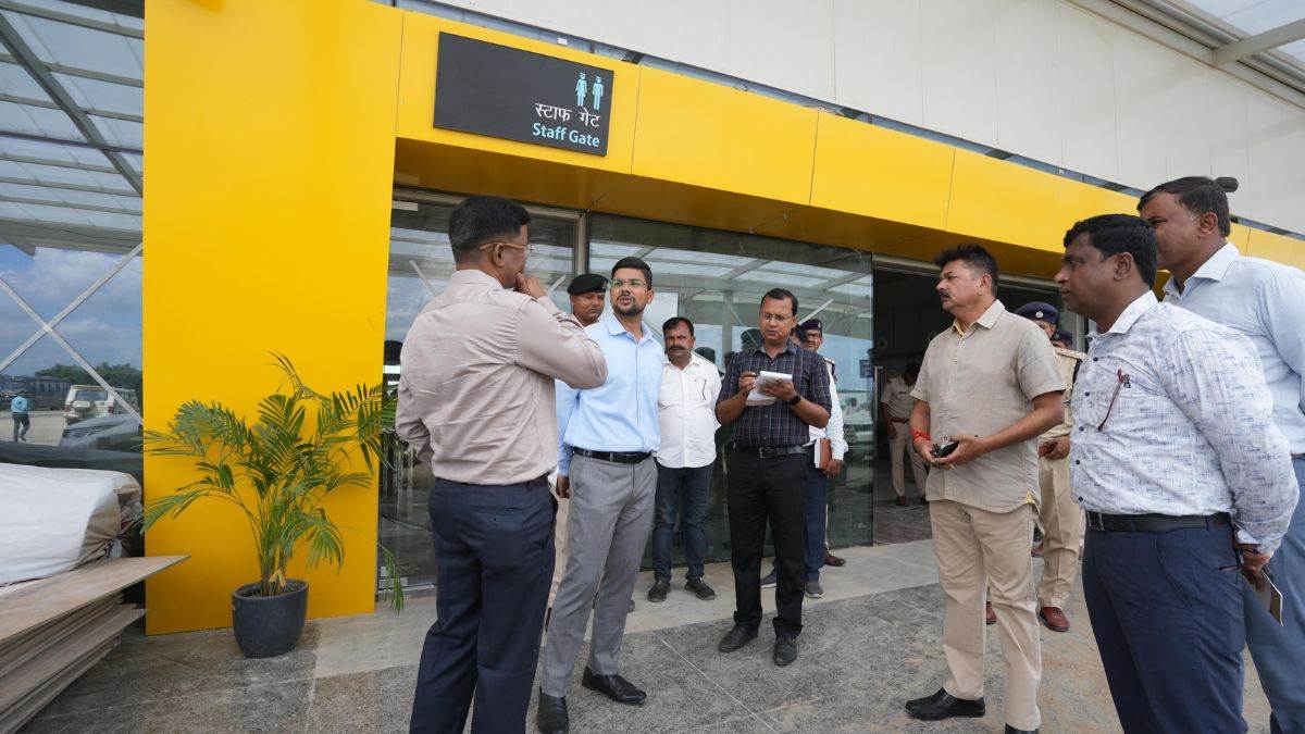 https://www.jagranimages.com/images/newimg/05092025/05_09_2025-purnia_airport_24036189.jpg