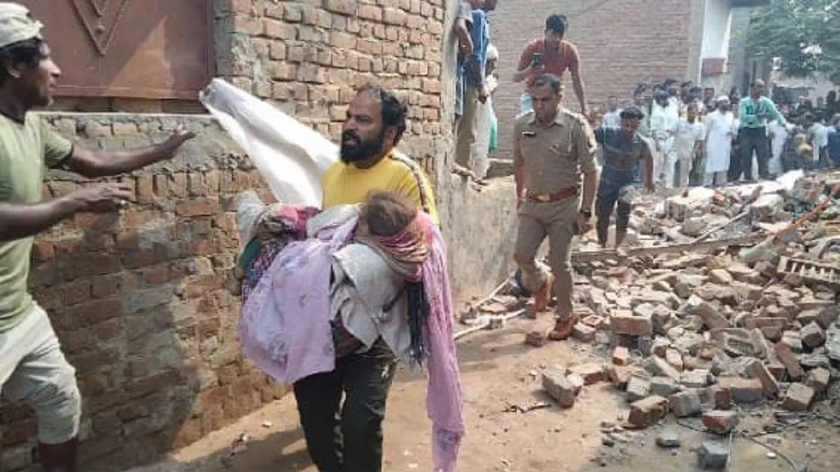 Ghaziabad Cylinder Blast: गाजियाबाद में गैस सिलेंडर फटने से मकान गिरा, दो बच्चों समेत 3 की मौत