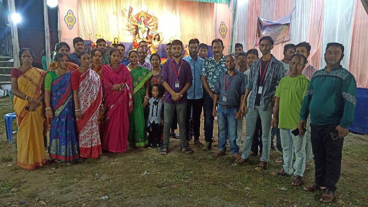 https://www.jagranimages.com/images/newimg/05102022/05_10_2022-mal-bazar-durga-puja-hindu-_23120356.jpg