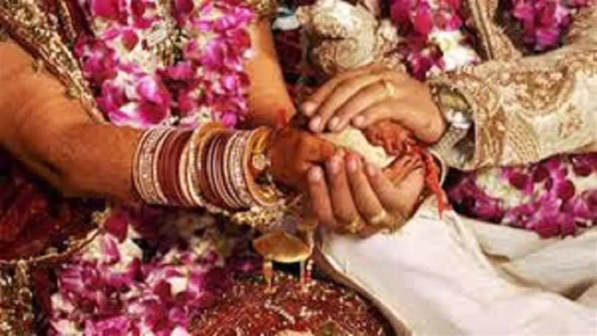 शादी अनुदान योजना में घपला तो देखिए, लाभार्थियों को पता नहीं, उनके नाम का निकल गया रुपया