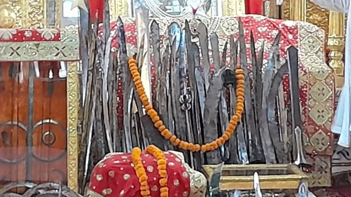 पटना के तख्‍त श्रीहरिमंदिर में हुई शस्‍त्र पूजा, सिखों के इस गुरुद्वारे में शारदीय नवरात्र का अलग अंदाज