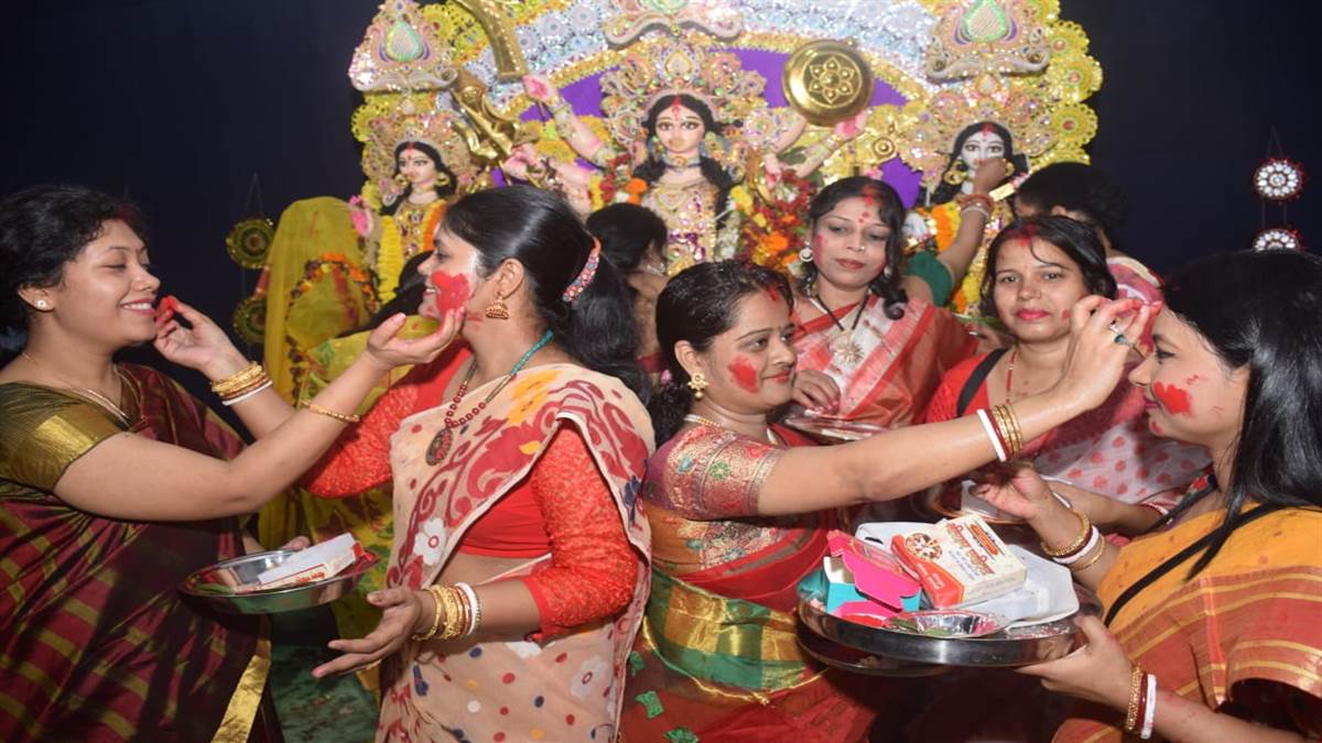 https://www.jagranimages.com/images/newimg/05102022/05_10_2022-sindoor1_23119997.jpg