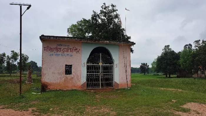 गांव में यहीं लगता है विजयादशमी का भव्य मेला।
