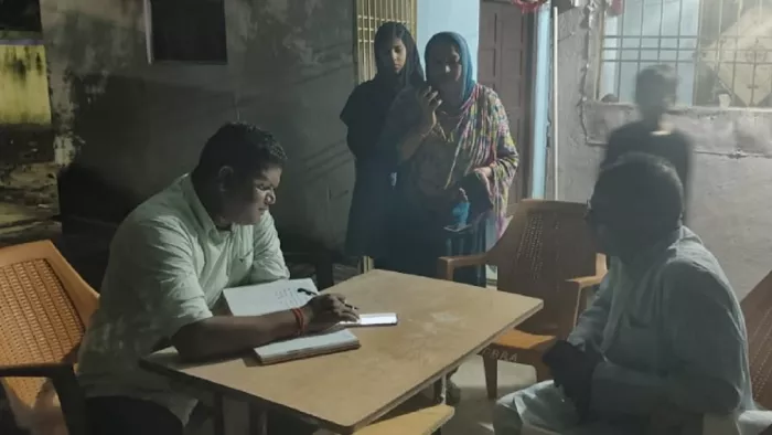 औरंगाबाद में ओबरा प्रखंड के बीडीओ सलीम अचानक लापता हो गए हैं।