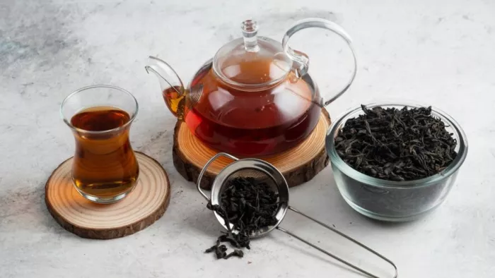 Black Tea Benefits: जानें ब्लैक टी पीने के हैरान करने वाले फायदे